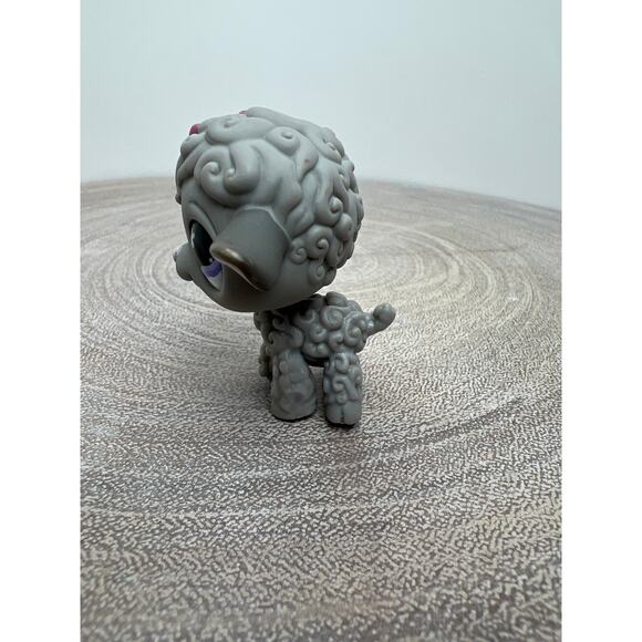 Littlest Pet Shop LPS Grey Lamb #477 Pink Bow Purple Eyes Pet-Lovin' Zoo Pet - Picture 6 of 7
